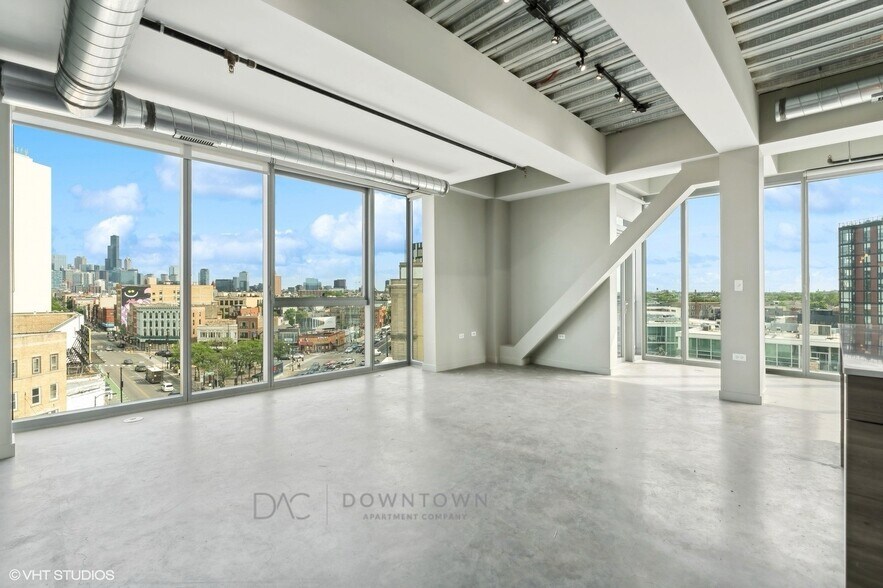 Building Photo - 1255 N Milwaukee Ave