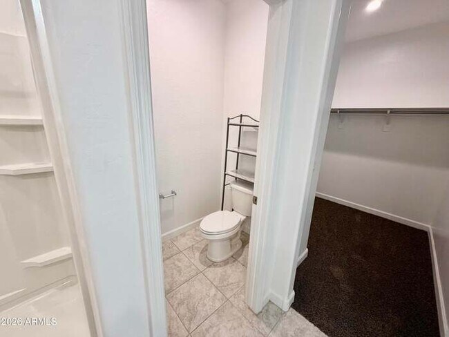 Building Photo - Beautiful 3-bedroom, 2-bath home in Entrada Del Oro (Newer DR Horton Home)!