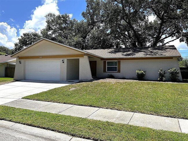 Primary Photo - 1225 Rosewood St
