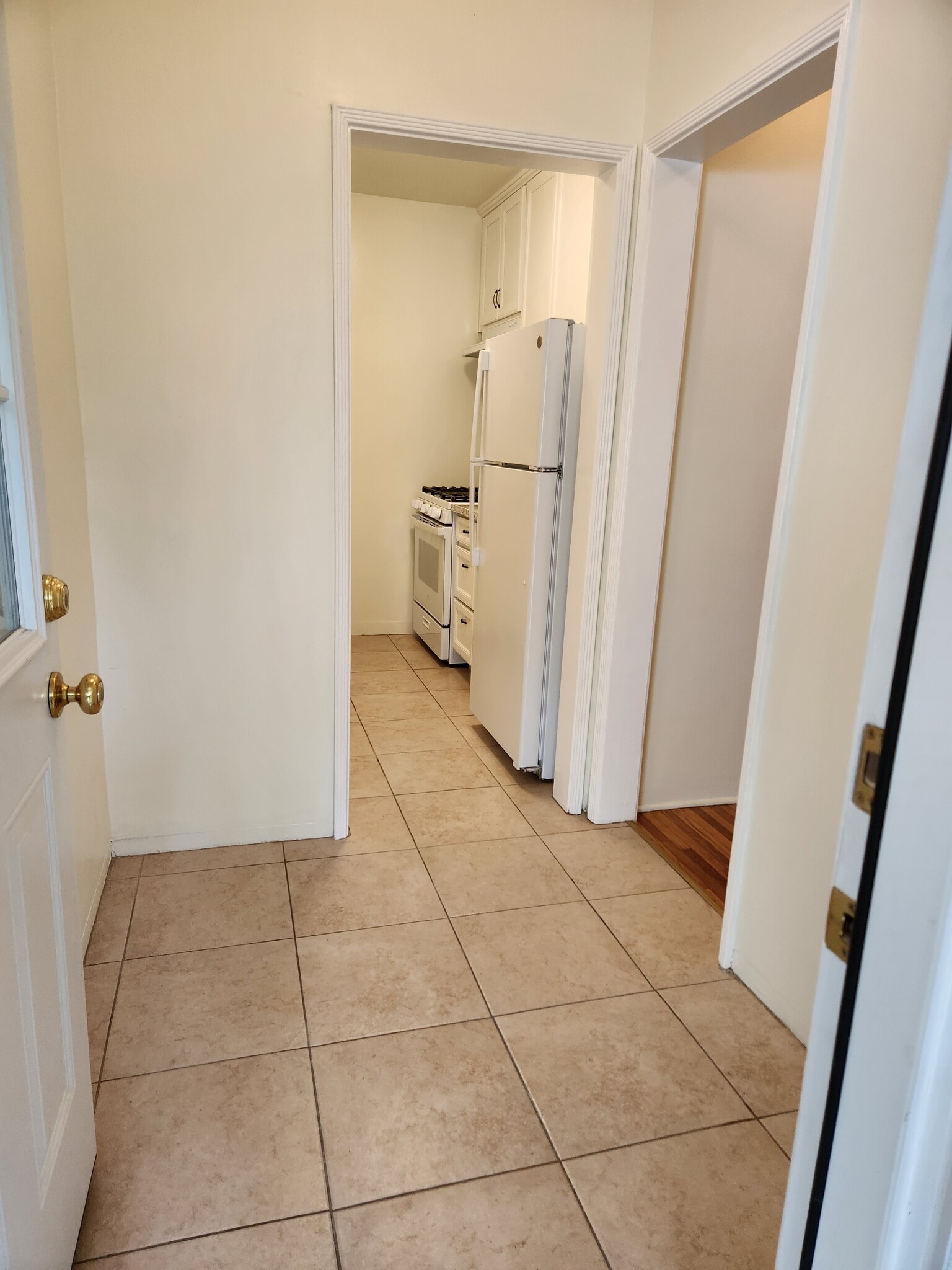 Building Photo - 12019 Ocean Park Blvd