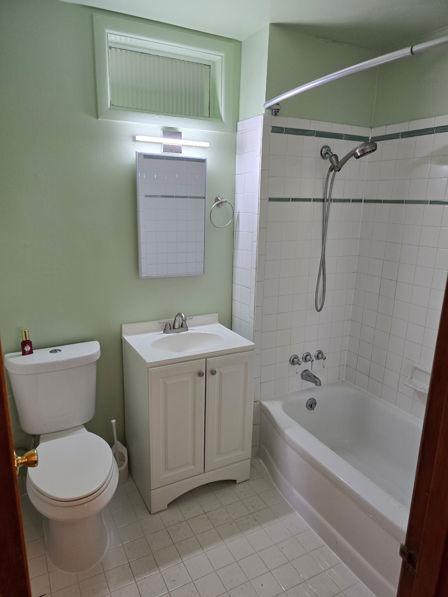 Building Photo - 11824 NE Stanton St