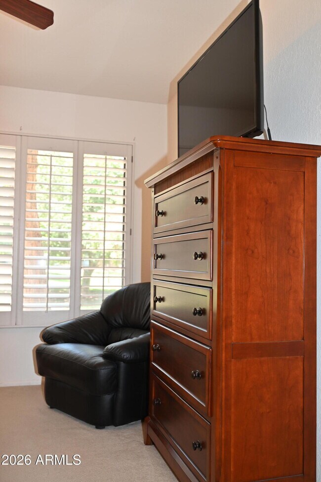 Building Photo - 8649 E Royal Palm Rd