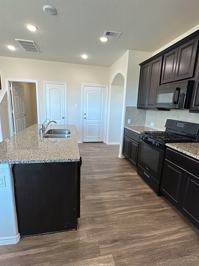 Building Photo - 9931 Swindale Ridge Ln