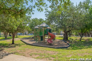 Building Photo - 10247 Huisache Field