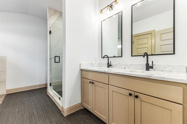 Building Photo - 7636 Trailridge Dr