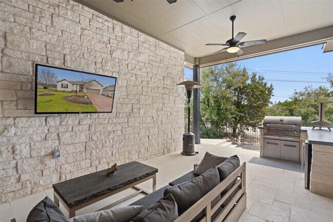 Building Photo - 216 Vista Village Cove
