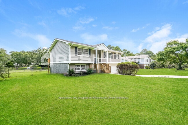 Building Photo - 7379 Bethsaida Dr