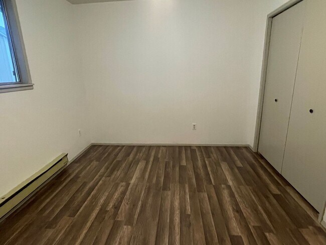 Building Photo - Now renting 2 bedroom Duplex  half-off the first month of rent