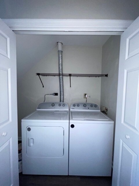 Building Photo - Come visit this cute 3 bedroom 1.5 bath in Chesapeake