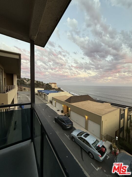 Building Photo - 18071 Coastline Dr