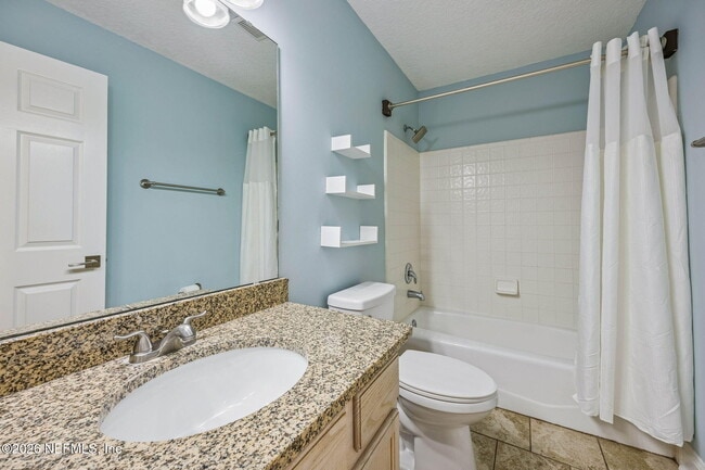 Building Photo - 3447 Heron Dr N