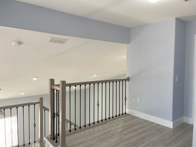 Building Photo - 212 Purslane Pass