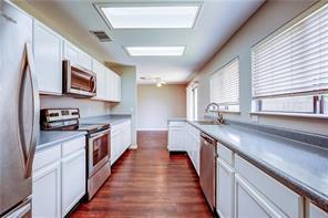 Building Photo - 17509 Kessler Dr