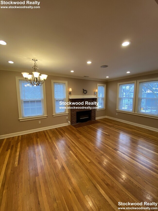 Building Photo - 152 Blue Hill Avenue