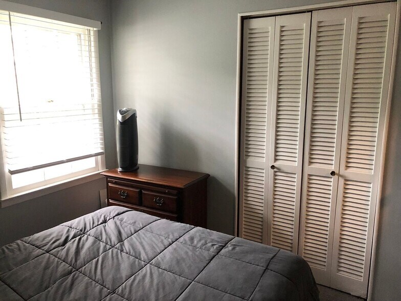 Building Photo - 1606 Daniels Run Rd NE