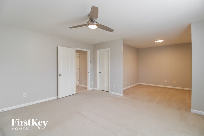 Building Photo - 4831 Diane Ct