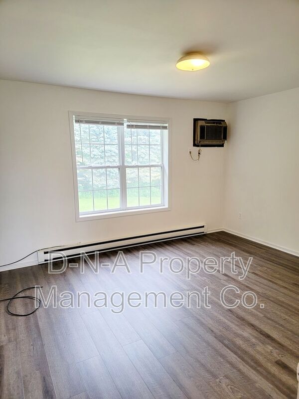 Building Photo - 171 Victoria Arms Circle