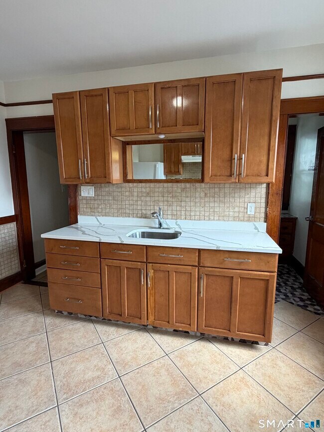 Building Photo - 306 Judson Pl