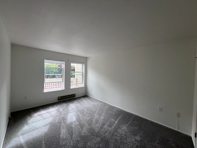 Building Photo - Epic REA - Fabulous 2BRs+1BA Condo with a ...