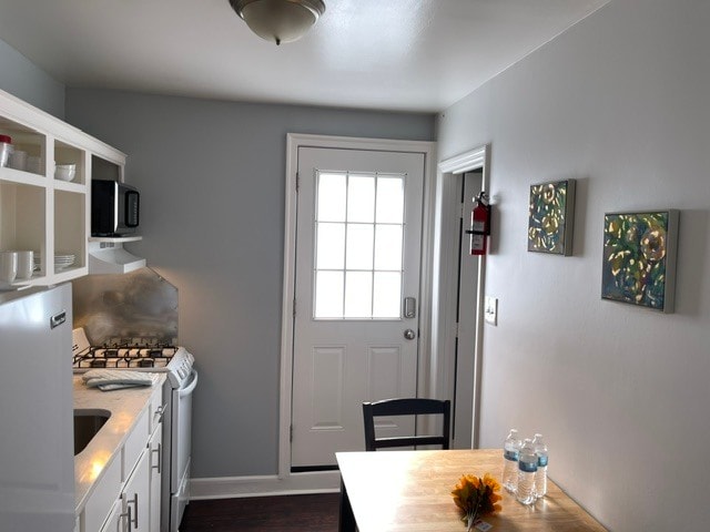 The Kitchen has a second door leading to a large yard. - 3811 Gallatin Pike