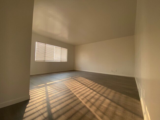 Building Photo - 22593 Rd 130