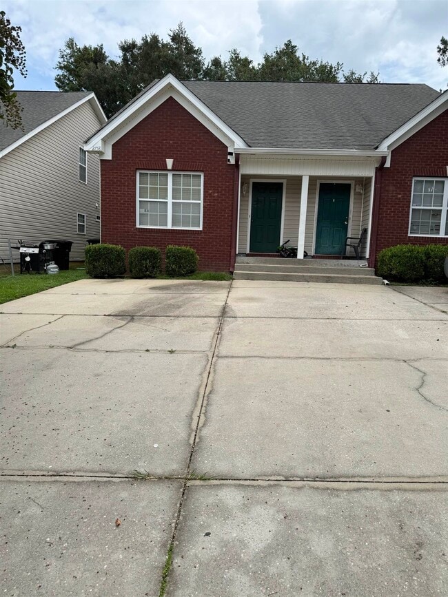 Building Photo - 2758 Westbrook Ct