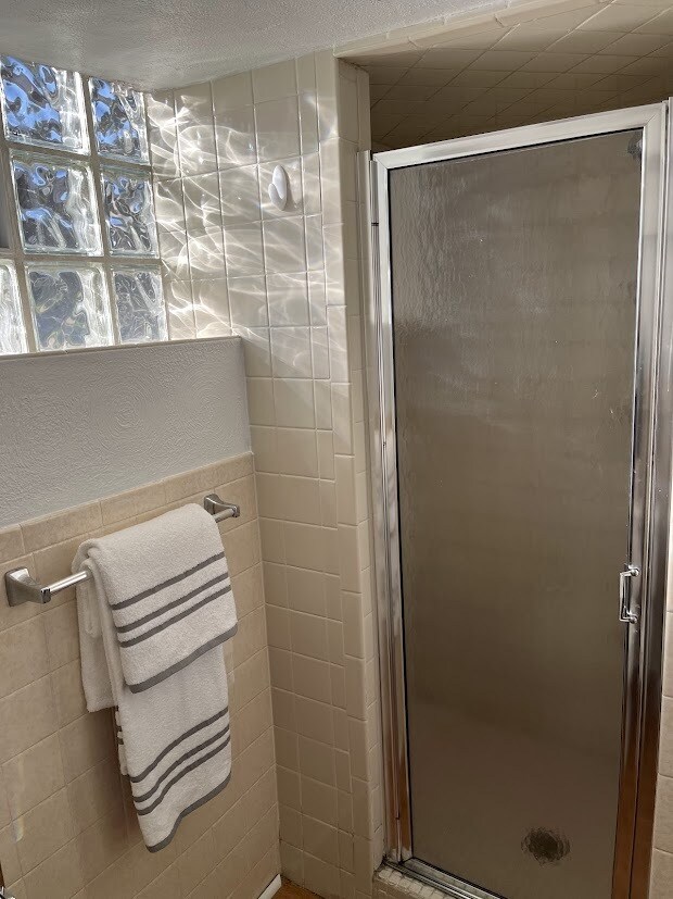Downstairs bathroom - 3711 Newton St