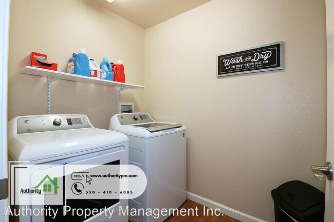 Building Photo - 3 br, 2.5 bath House - 573 Mission De Oro ...