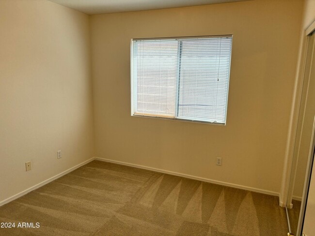 Building Photo - 1616 E Aspen Ave