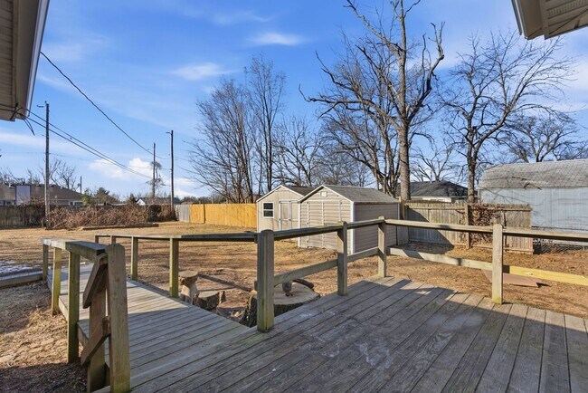 Building Photo - Updated home on large lot with GREAT SHOP!