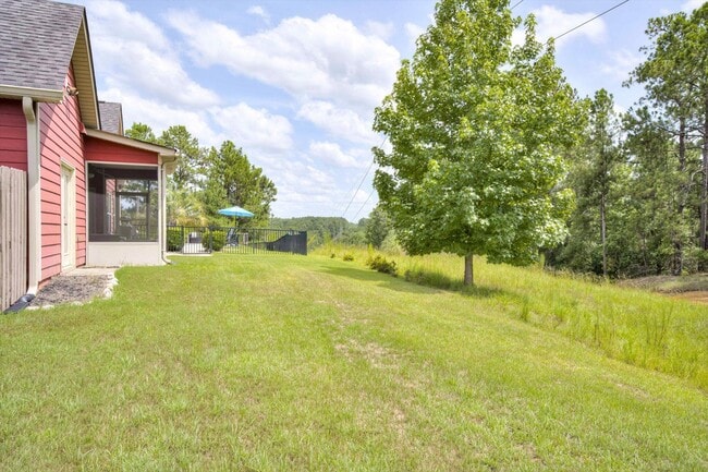 Building Photo - 520 Equinox Loop