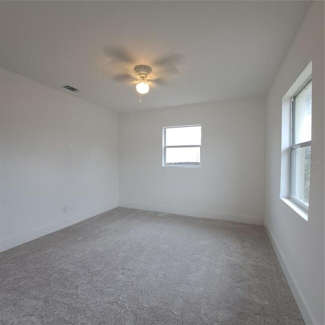 Building Photo - 2851 28th Ave N