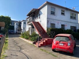 Building Photo - 545 N Hoover St