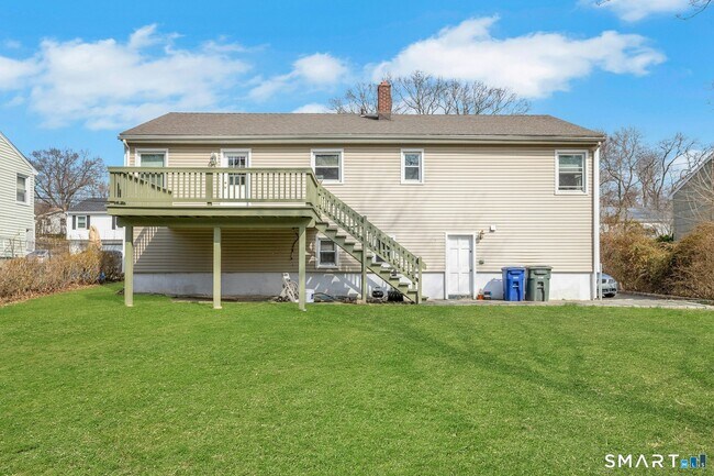 Building Photo - 25 Quinsey Dr