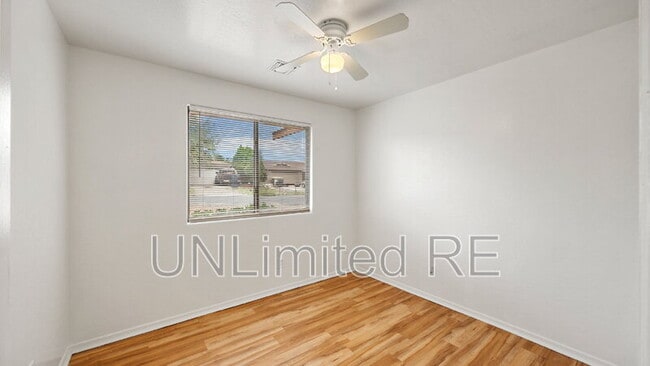 Building Photo - 6145 N Old McDonald Dr