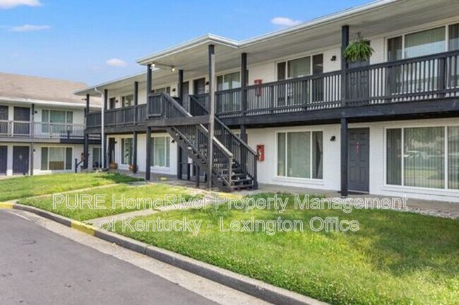 Building Photo - 1685 Alexandria Dr
