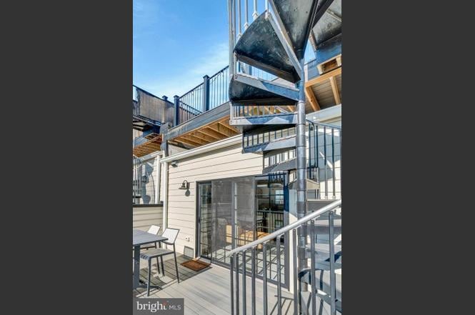 Building Photo - 3613 Fleet St