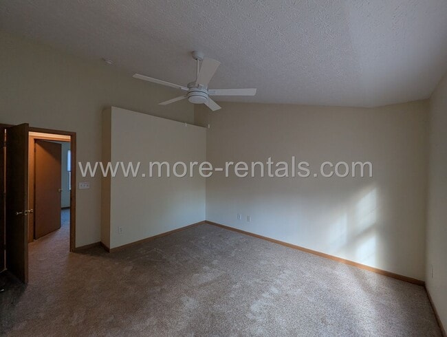 Building Photo - Home in Village at Williams Creek in Grove...