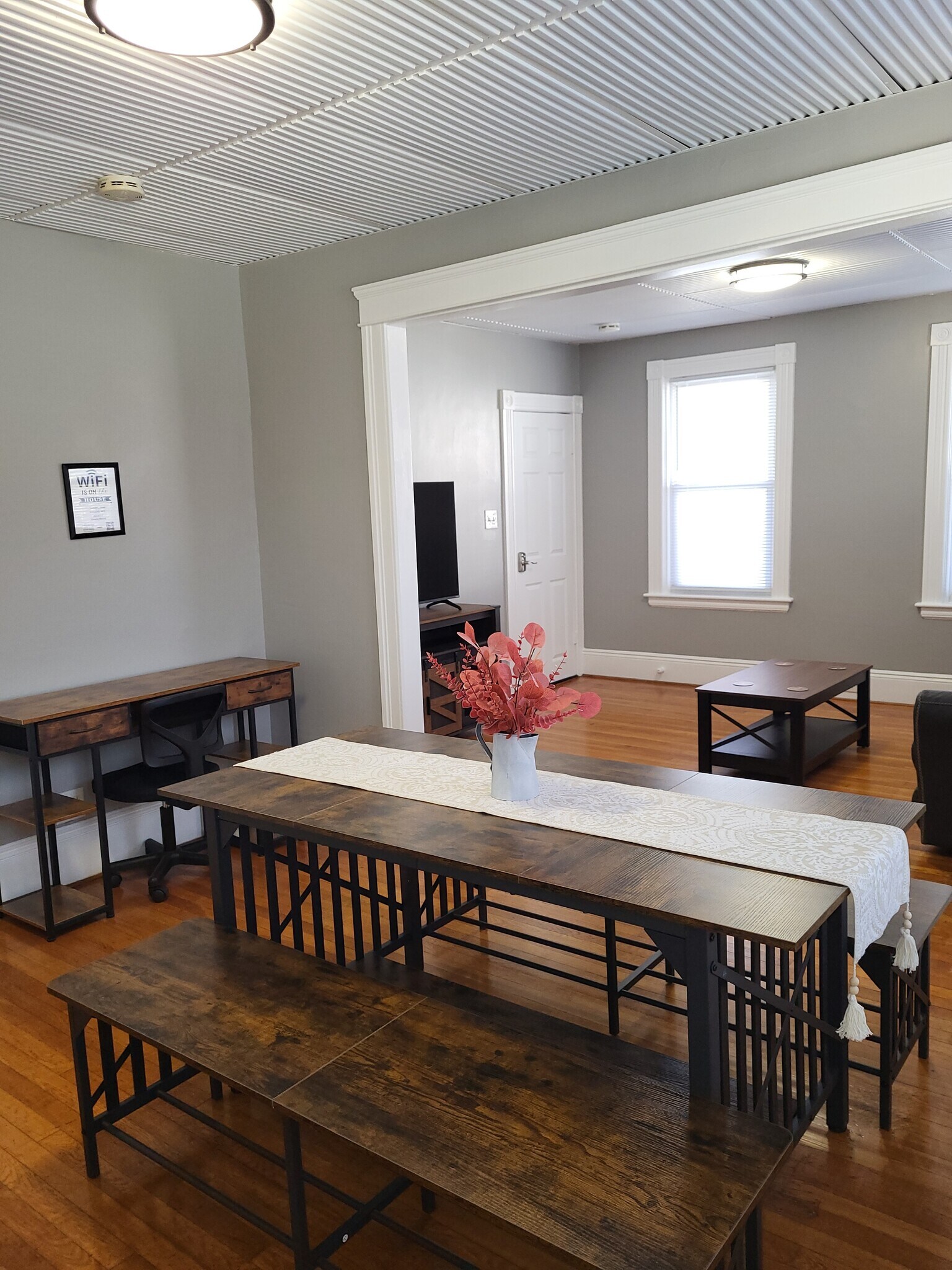 Building Photo - 9 Reeves St