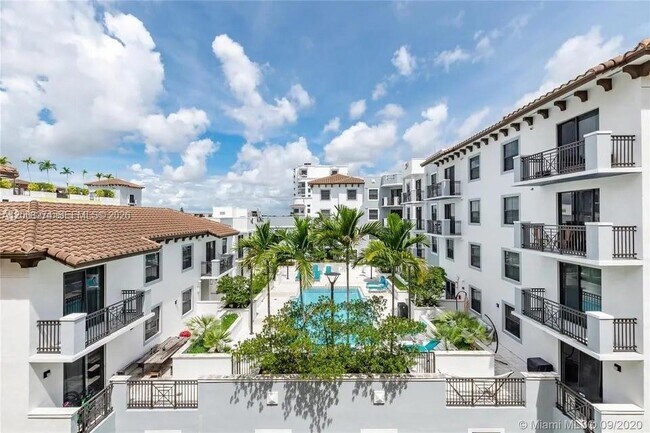 Building Photo - 8390 SW 72nd Ave