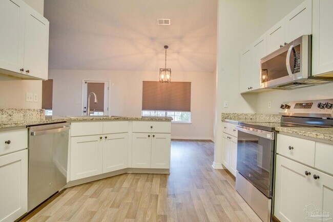 Building Photo - 2136 Ainsdale Ct
