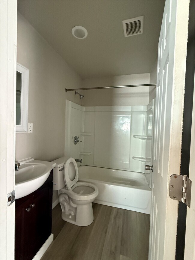 Building Photo - 8510 Safeguard St