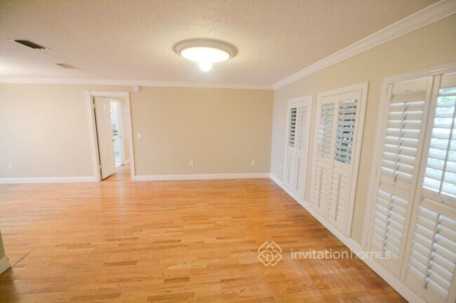 Building Photo - 540 Matilda Pl
