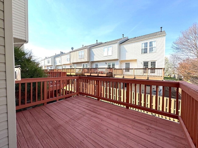 Building Photo - Inviting Suburban Retreat with Spacious Layout and Timeless Hardwood Flooring