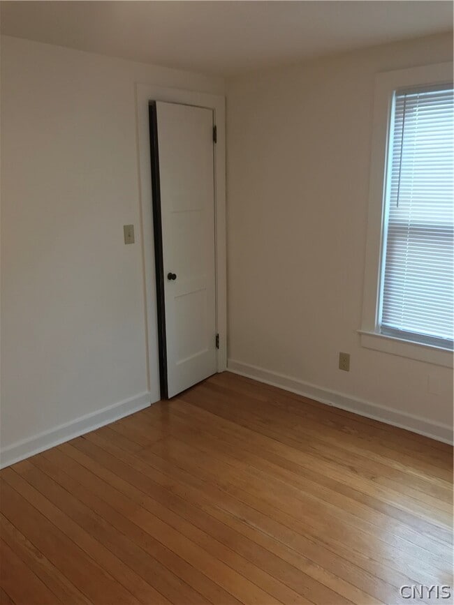 Building Photo - 44 Westmoreland St