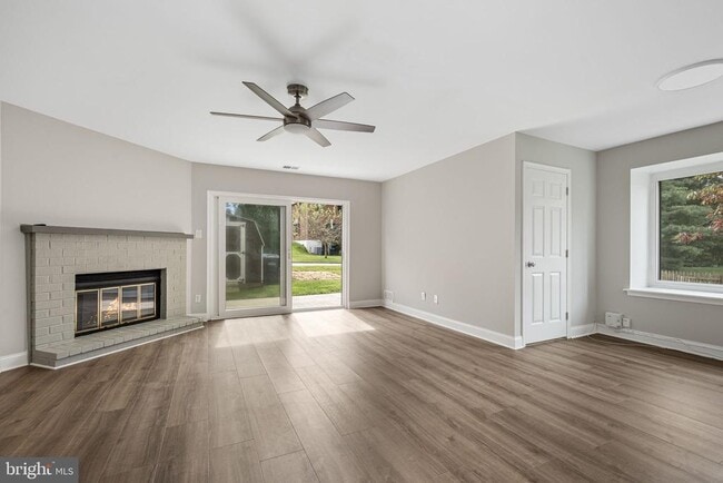 Building Photo - 113 Talgrath Ct