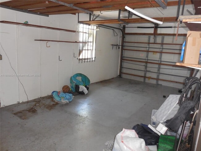Building Photo - 8090 W 18th Ct