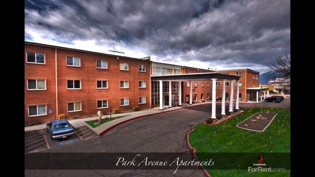 Building Photo - Park Avenue Apartments