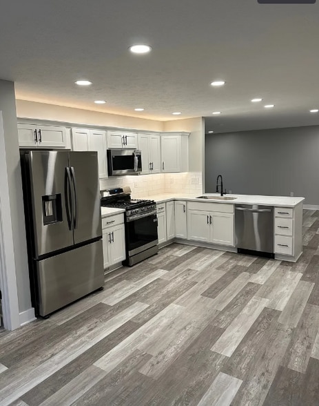 Kitchen - 8195 Lake Pleasant Rd