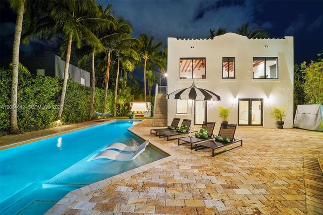 Building Photo - 3483 Chase Ave